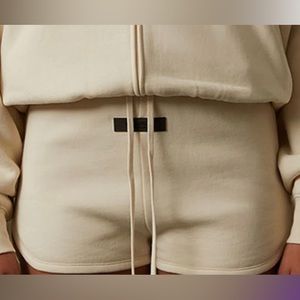 Essentials Fear of God Shorts: eggshell
